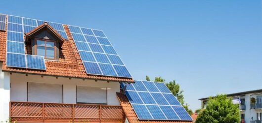 ¿Cuánto puedes ahorrar con placas solares en España en 2026?
